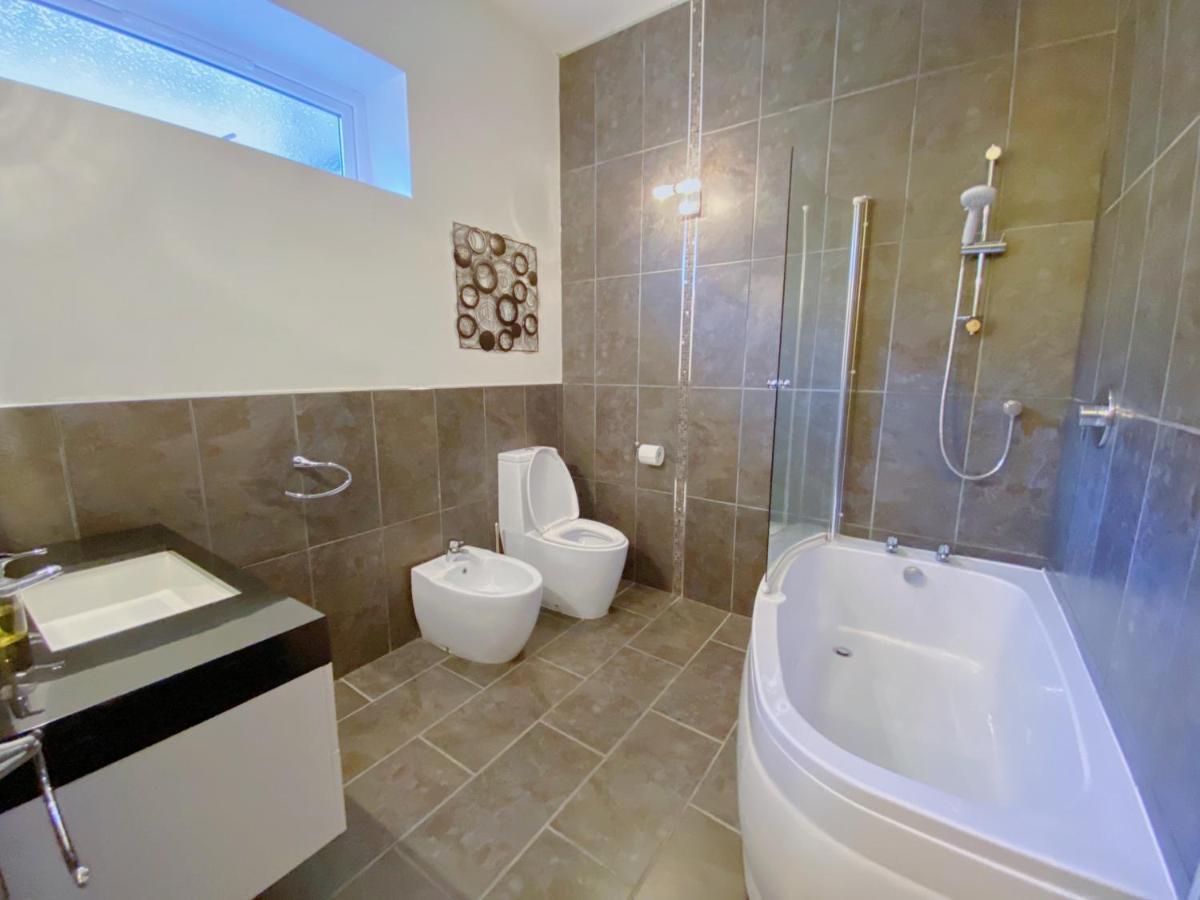 Tyn Y Fron 6 Bedroom House In Betws-Y-Coed Snowdonia Betws-y-Coed Exterior foto